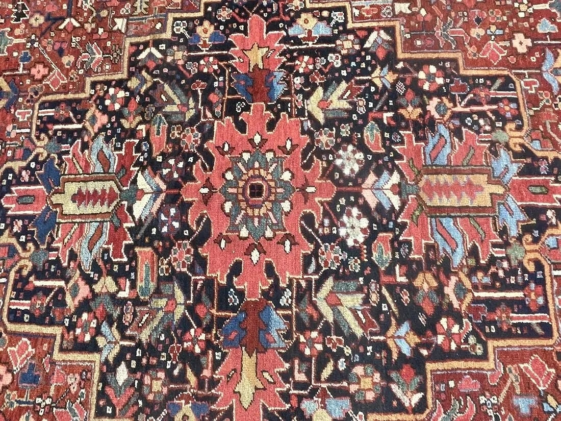 Antique Persian Heriz handwoven rug - 9