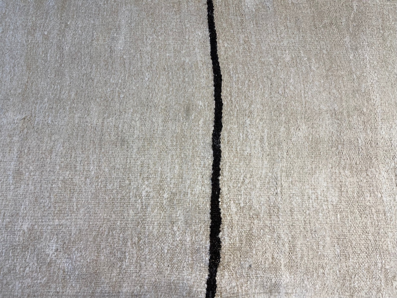 A handwoven Moroccan wool Runner - 3