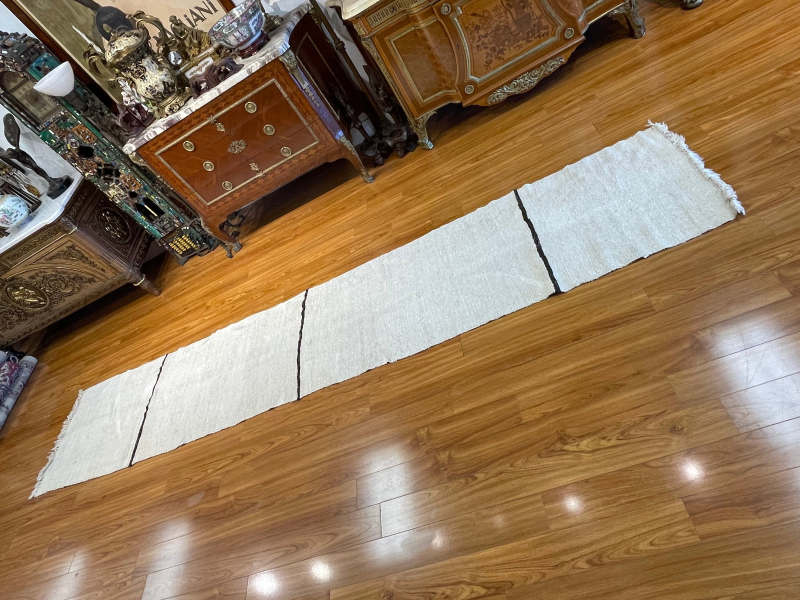 A handwoven Moroccan wool Runner - 4