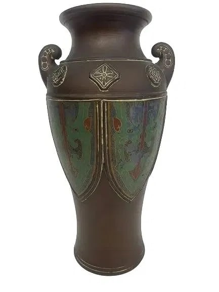 An Old decorative Japanese shield Pottery Vase (1 of 15)