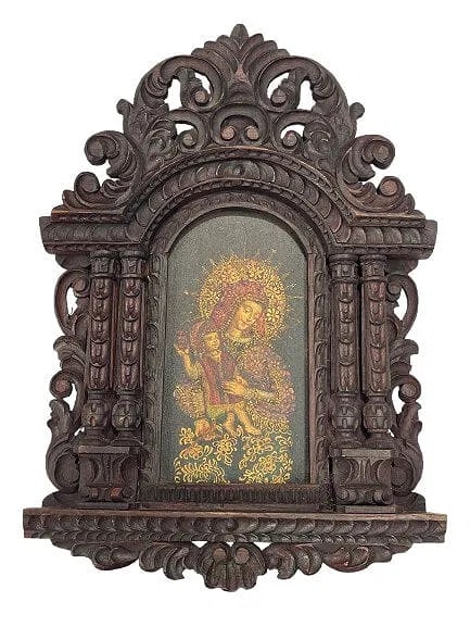 A Peruvian Retablo framed Cuzco school oil painting of Mary & Child: A Peruvian Retablo framed Cuzco school alter oil painting of Mary & Child. A highly detail baroque inspired attired oil and gold leaf painting housed in a meticulously carved wood frame. Frame measuri