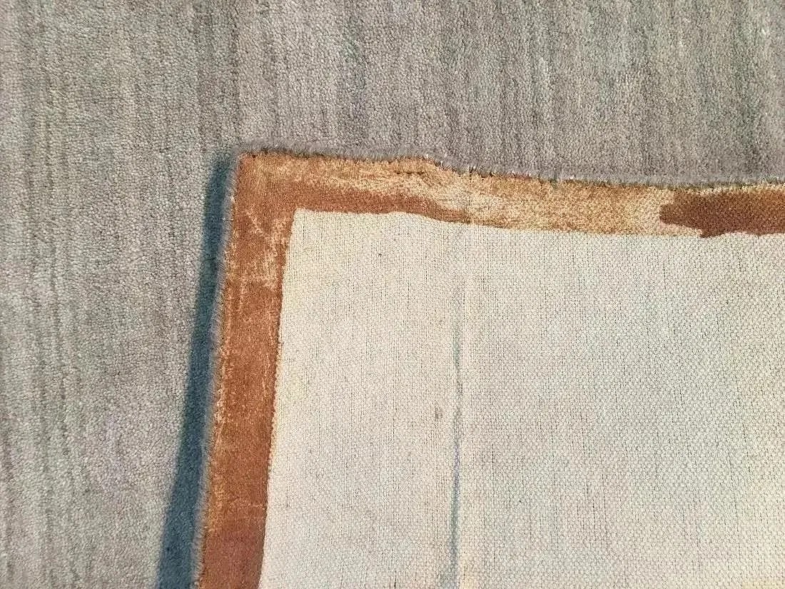 A Hand tufted contemporary Rug - 6