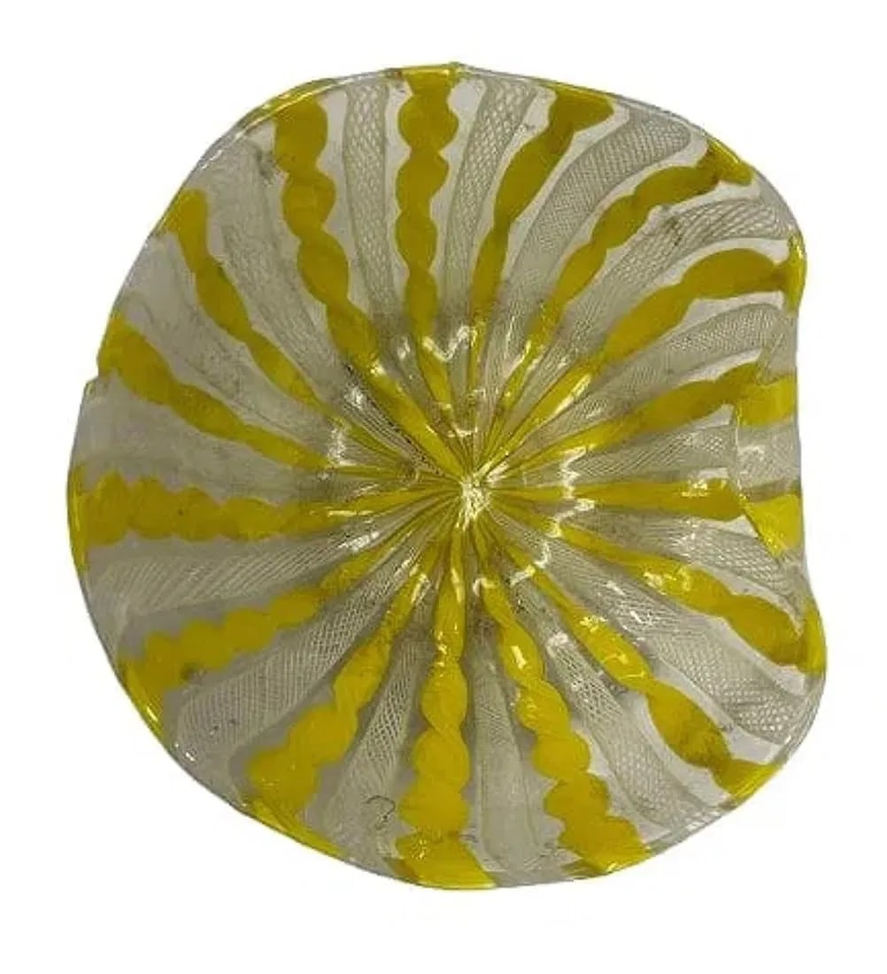 Hand blown Art Glass Bowl 5 inches in diameter: Hand blown art Glass Bowl 5inches in diameter