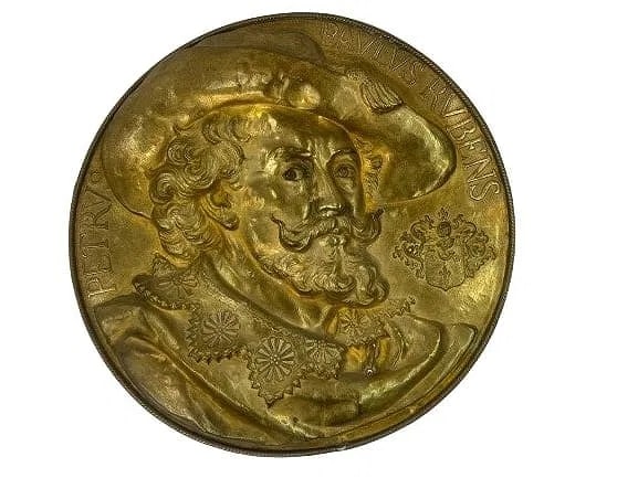A large antique Peter Paul Ruben brass wall hanging relief: A large antique Peter Paul Ruben brass wall hanging relief. A unique antique gilded brass charger measuring 24 inches in diameter.Embossed wall hanging decorative wall hanging plaque.Sir Peter Paul Ru