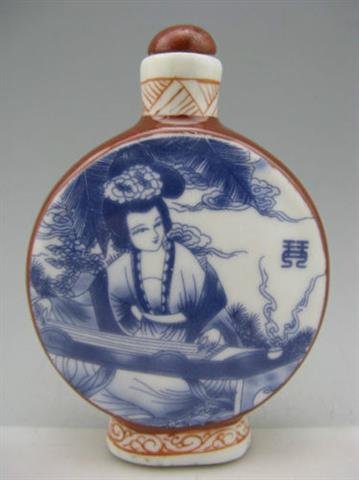 A Chinese porcelain hand painted Snuff Bottle (1 of 7)
