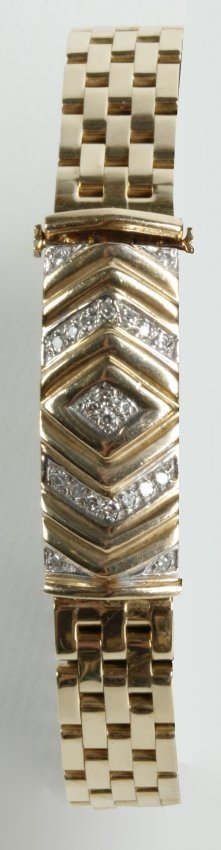 YELLOW GOLD FLAT LINK BRACELET WITH 22 DIAMONDS (1 of 5)