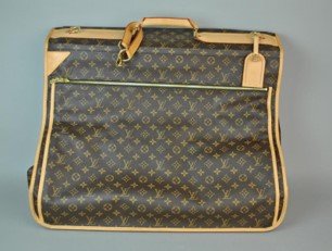 LOUIS VUITTON MONOGRAM TRAVEL BAG (1 of 5)
