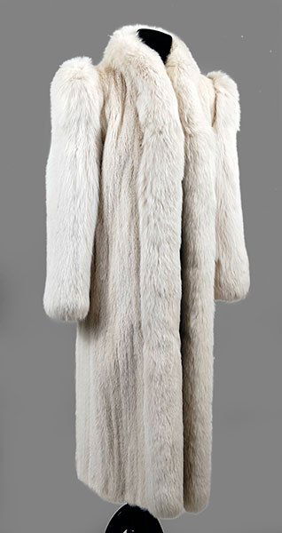 Gorgeous Full Length Vintage White Fox Fur! (1 of 1)