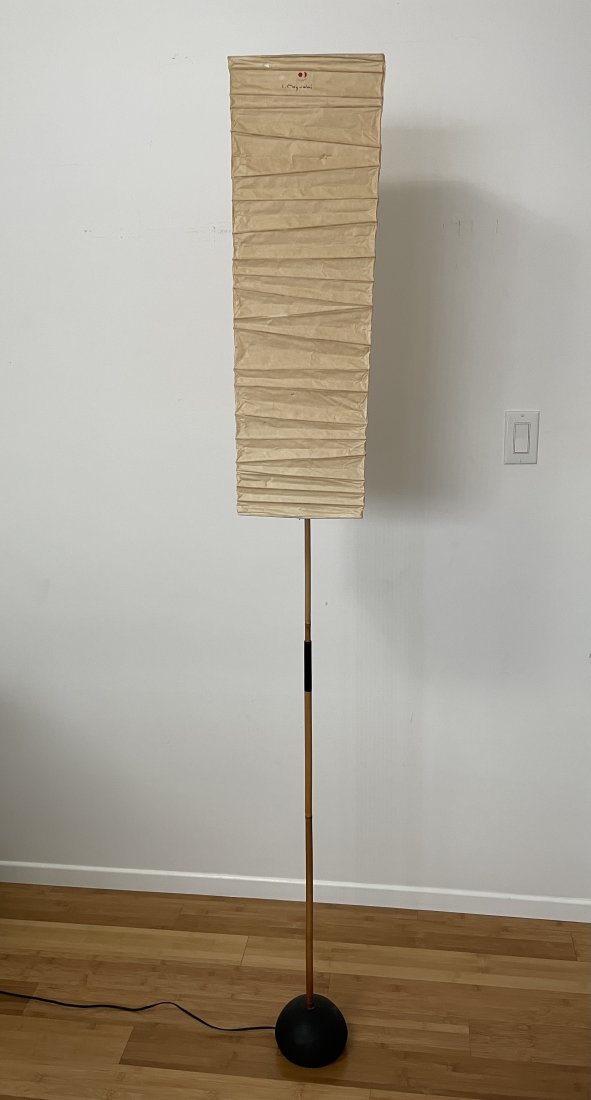 Isamu Noguchi Paper Lantern Lamp BB3-70XN (1 of 12)