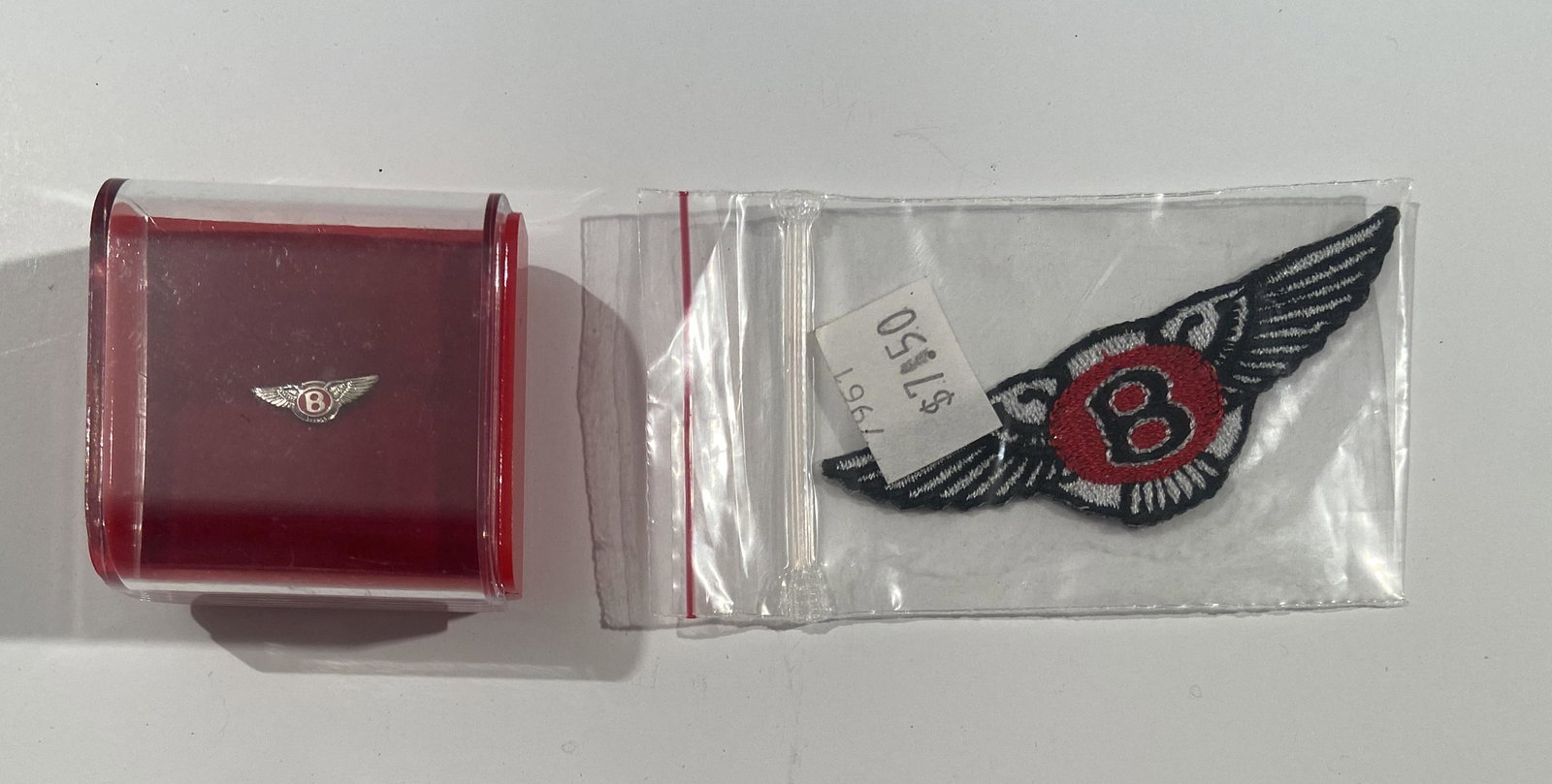 Bentley Factory Metal Cloisnee Lapel pin and factory cloth patch: Bentley Factory Metal Cloisnee Lapel pin and factory cloth patch, the lapel pin come-on a special gift box.