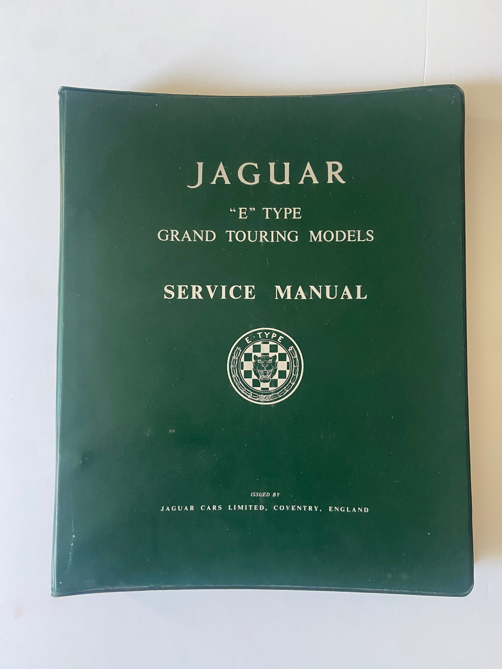 Jaguar E Type Grand touring Models Service Manual Factory Ring binder (1 of 2)
