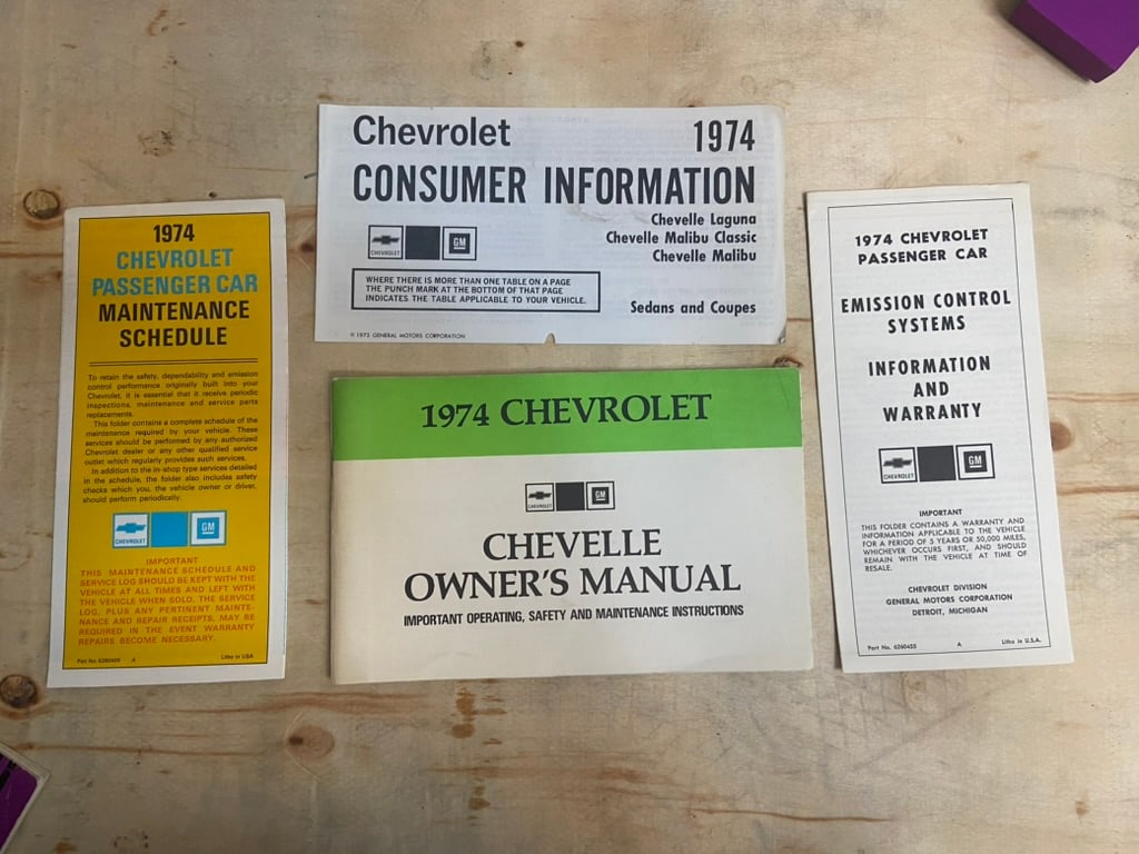 1974 Chevrolet Chevelle Owner's Manual with info sheets (1 of 1)