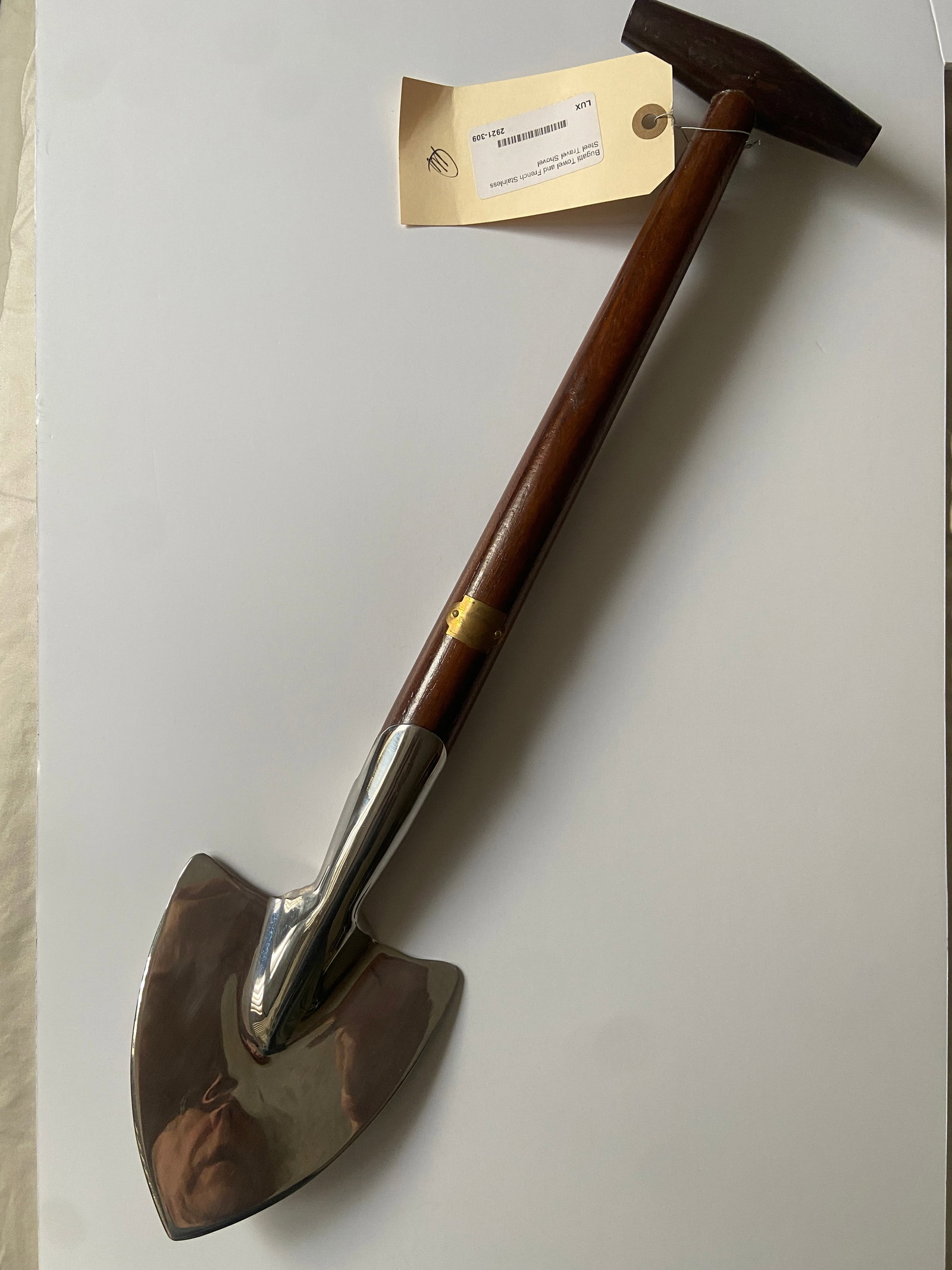 Bugatti Mullin Museum travel shovel by The Prince Gardener (1 of 2)