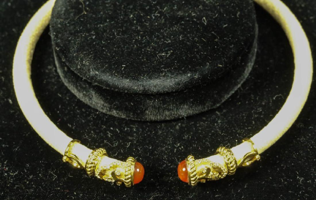 GOLD & RED STONE CHOKER NECKLACE: GOLD AND RED STONE CHOKER NECKLACE.