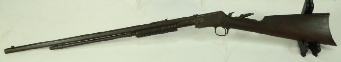 WINCHESTER 1890 .22 SHORT RIFLE: WINCHESTER 1890 .22 SHORT RIFLE. (USED FIREARM) CALIBER: .22 SHORT SERIAL NUMBER: 511663. Condition: chip on stock, rough metal.