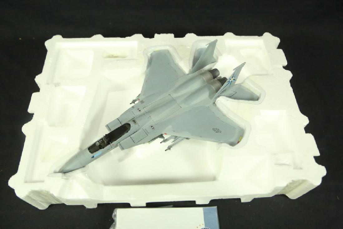 FRANKLIN MINT ARMOUR COLLECTION JET (1 of 4)
