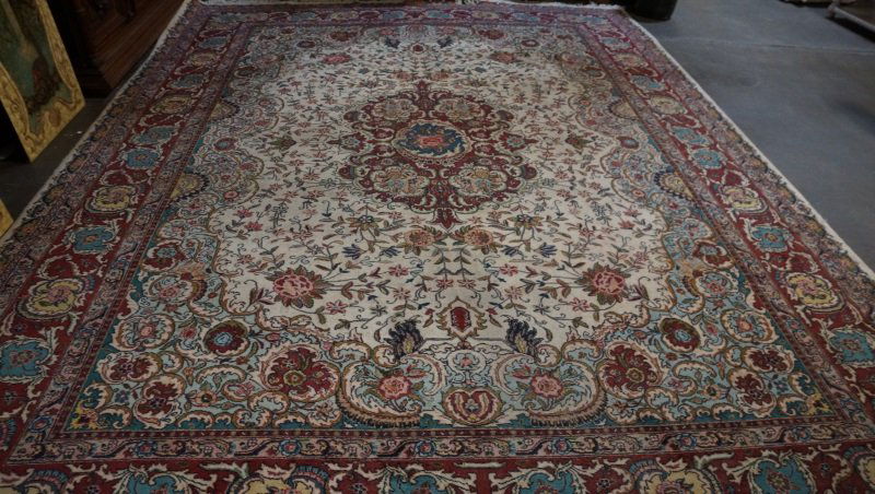 HAND KNOTTED PERSIAN RUG (1 of 5)