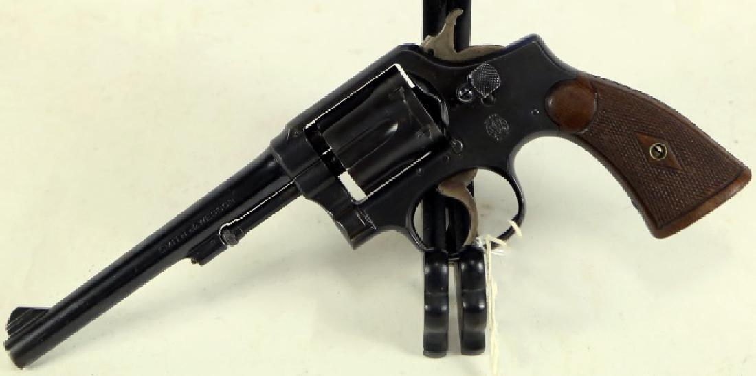 SMITH & WESSON HAND EJECTOR 32-20 PISTOL: SMITH & WESSON HAND EJECTOR 32-20 PISTOL CALIBER: 32-20 SERIAL NUMBER: 126923 (C&R ELIGIBLE) (L914)