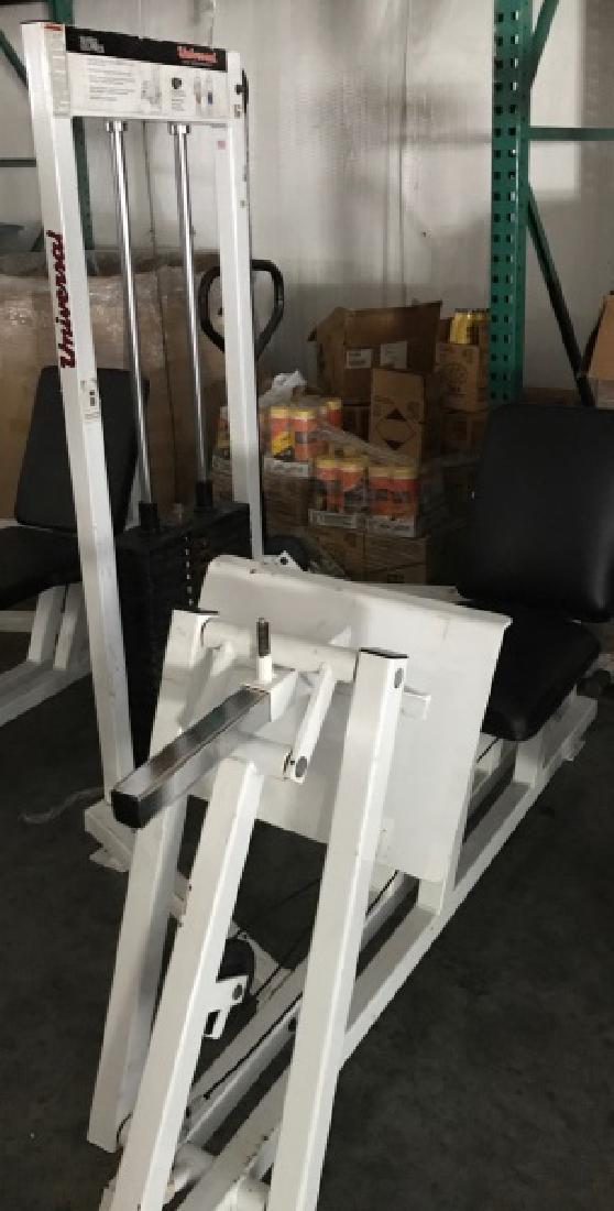 UNIVERSAL GYM EQUIPMENT SEATED LEG PRESS