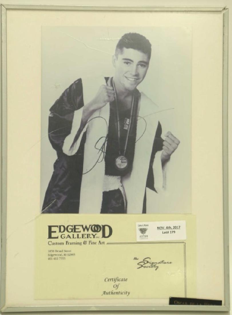 AUTOGRAPHED PHOTOGRAPH OF OSCAR DE LA HOYA: AUTOGRAPHED PHOTOGRAPH OF OSCAR DE LA HOYA. Height: 16 in. by Width: 12 in.