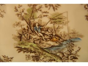 12 place setting Johnson Brothers china, pattern is - 3