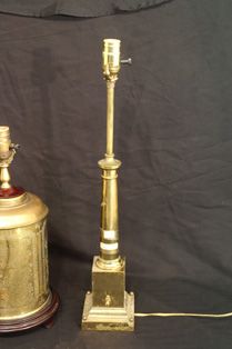 Set of three brass lamps in various size and desig - 3