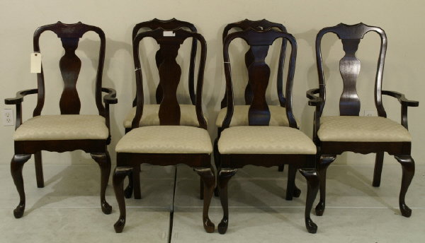 Set of two arm and four side Queen Anne mahogany d