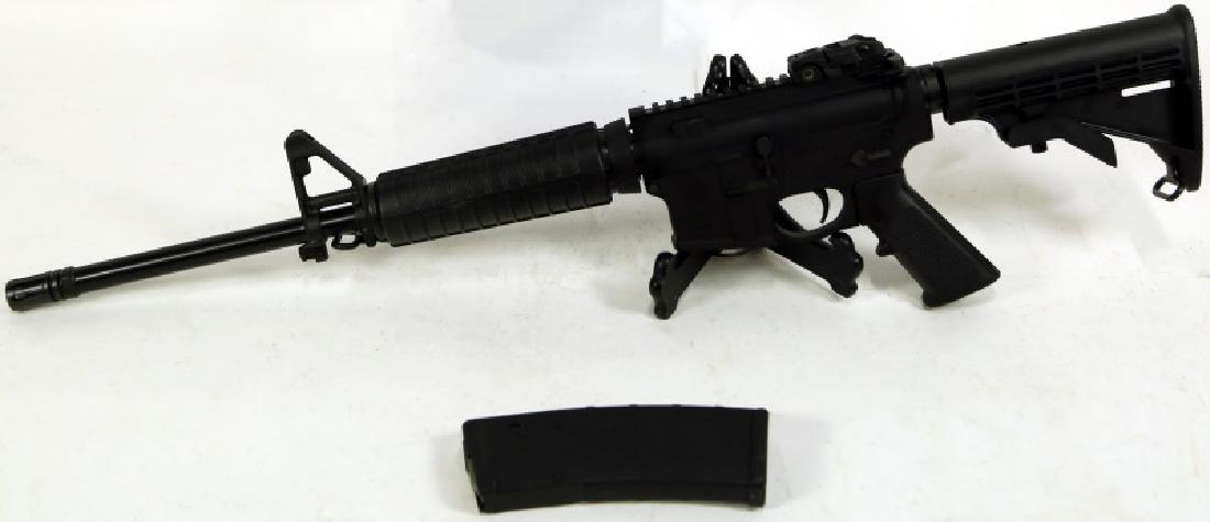 SMITH & WESSON M&P-15 5.56 X 45 SEMI-AUTO RIFLE: SMITH & WESSON M&P-15 5.56 X 45 SEMI-AUTO RIFLE. (BRAND NEW) CALIBER: 5.56 SERIAL NUMBER: TH89209 (L993)