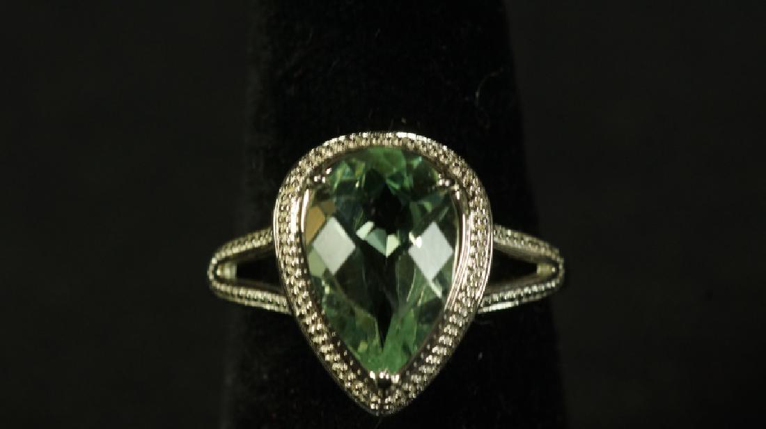 (79) LARGE GREEEN SAPPHIRE PEAR CUT RING (1 of 2)
