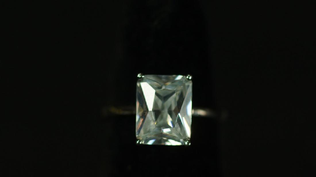 (114) FLAWLESS 3.0 Ct. WHITE SAPPHIRE ESTATE RING (1 of 2)