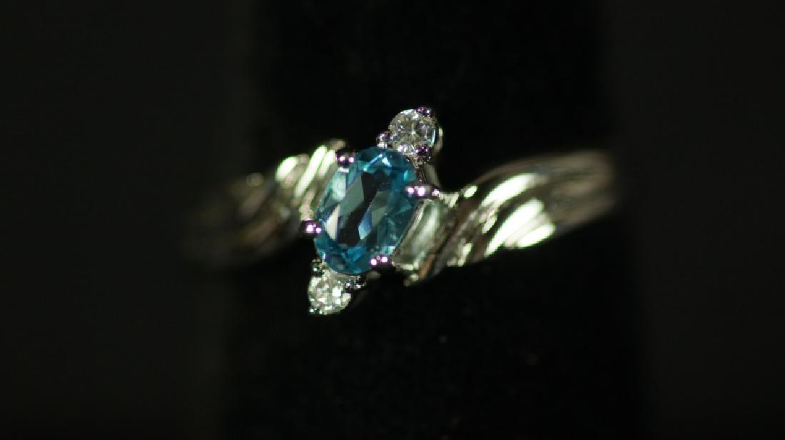 (137) BLUE TOPAZ ESTATE RING (1 of 2)