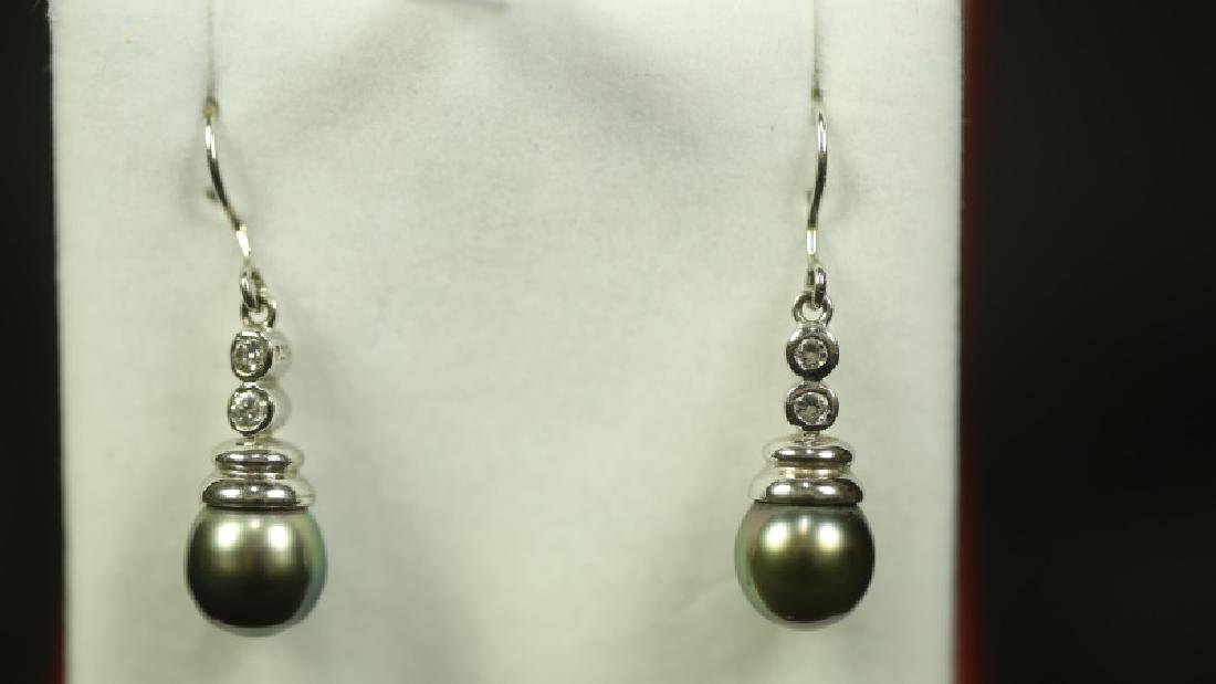 (40E) TAHITIAN PEARL ESTATE EARRINGS: (40E) TAHITIAN PEARL ESTATE EARRINGS