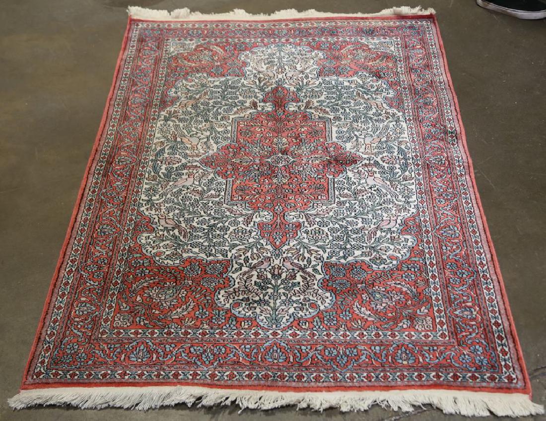 HAND KNOTTED PAKISTANI  RUG (1 of 1)