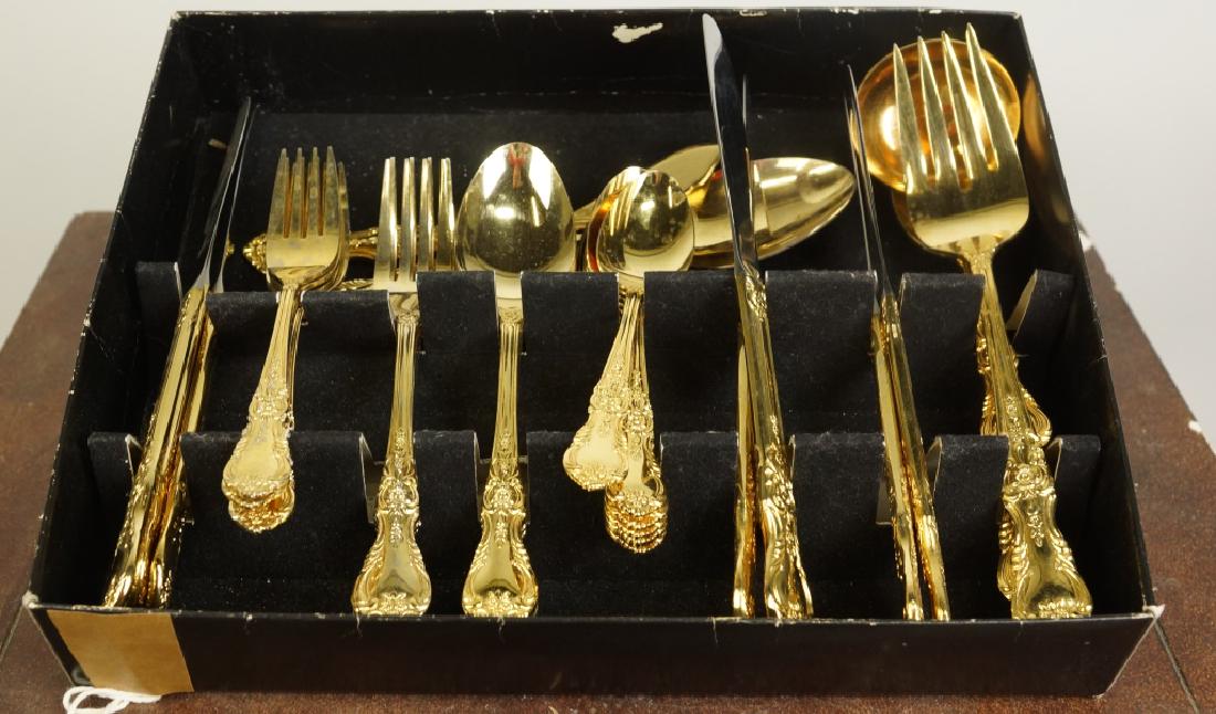 32-PIECE GOLD PLATED FLATWARE SET (1 of 1)