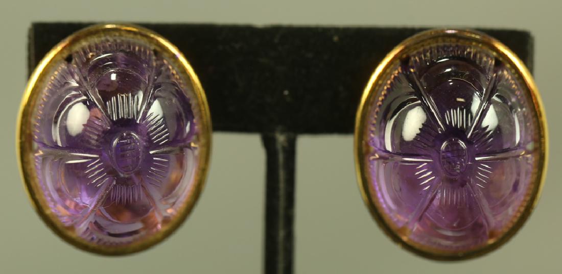 LADY'S 14K GOLD CARVED AMETHYST CABOCHON EARRINGS (1 of 1)