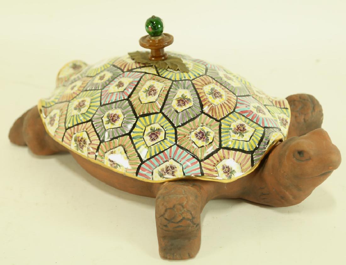 MACKENZIE CHILDS VICTORIA & RICHARD TORQUAY TUREEN (1 of 2)