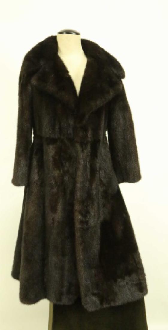 ROBERT GERMAIN MINK FUR SKIN COAT: ROBERT GERMAIN MINK FUR SKIN COAT.