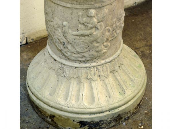 Terracotta pot on stand. - 3