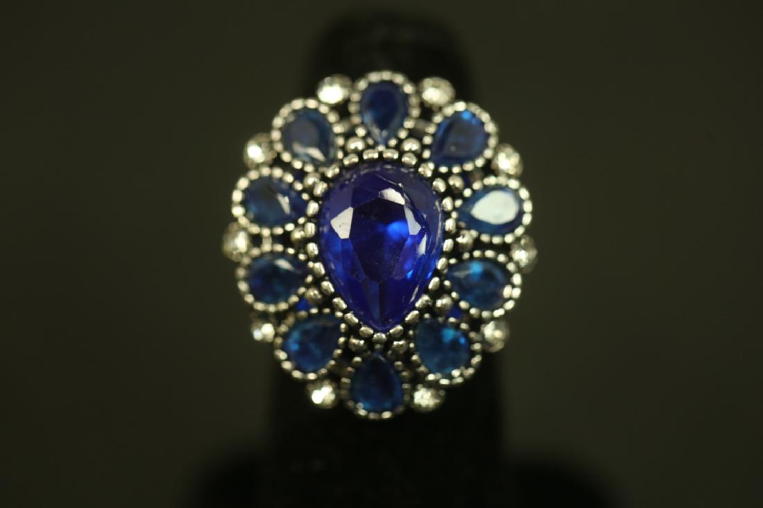 12.24 CT. SAPPHIRE DINNER RING (1 of 2)