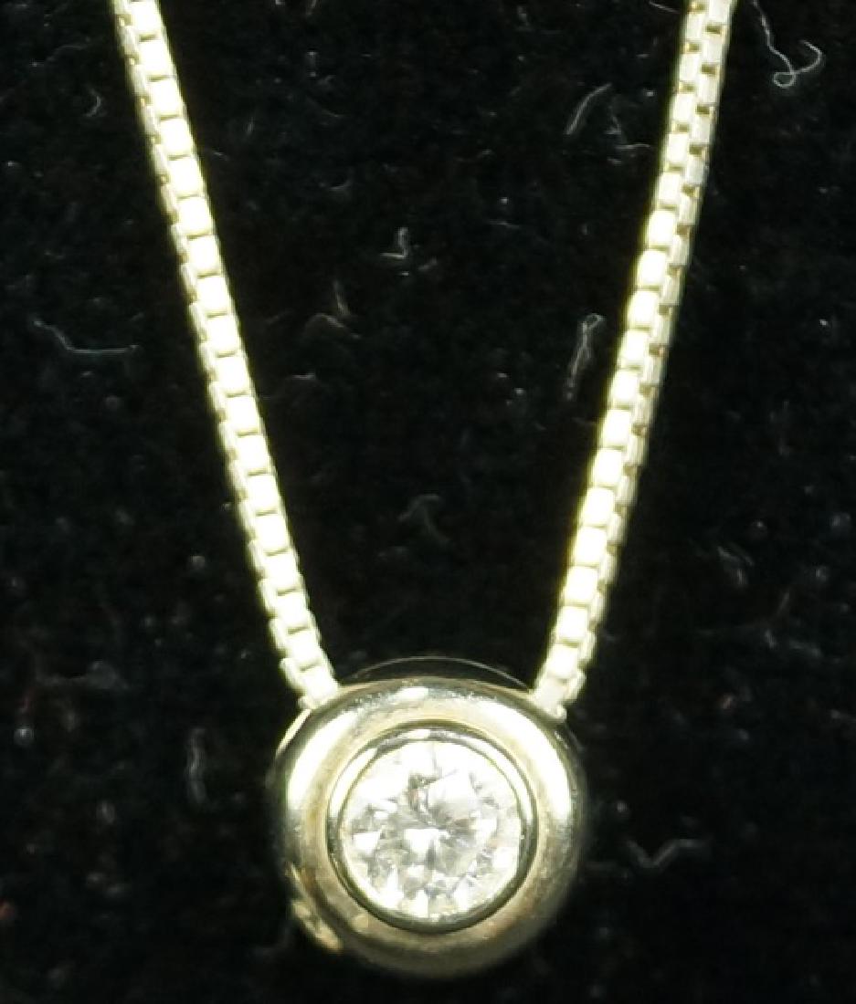0.25CT. DIAMOND SOLITAIRE PENDANT ON 18" BOX CHAIN (1 of 2)