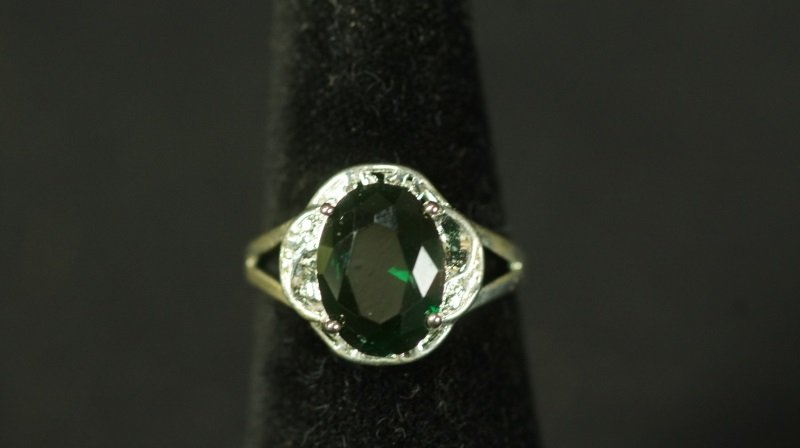(197) EMERALD ESTATE RING (1 of 2)
