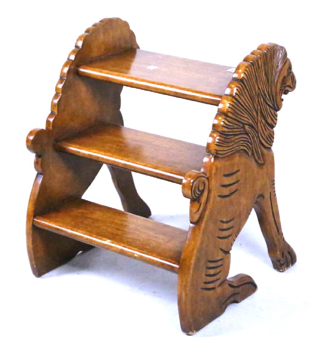 UNIQUE CARVED LION DESIGN BED STAIRS: UNIQUE CARVED LION DESIGN BED STAIRS. Height: 22 in. by Width: 18 in. by Depth: 22