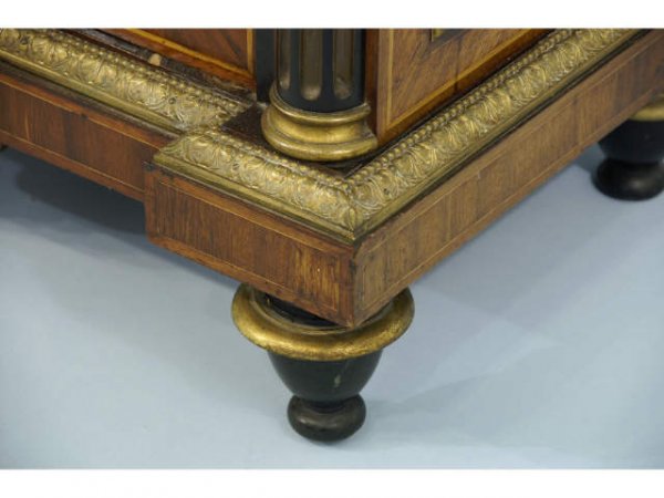 Toire cabinet with inlay - 9