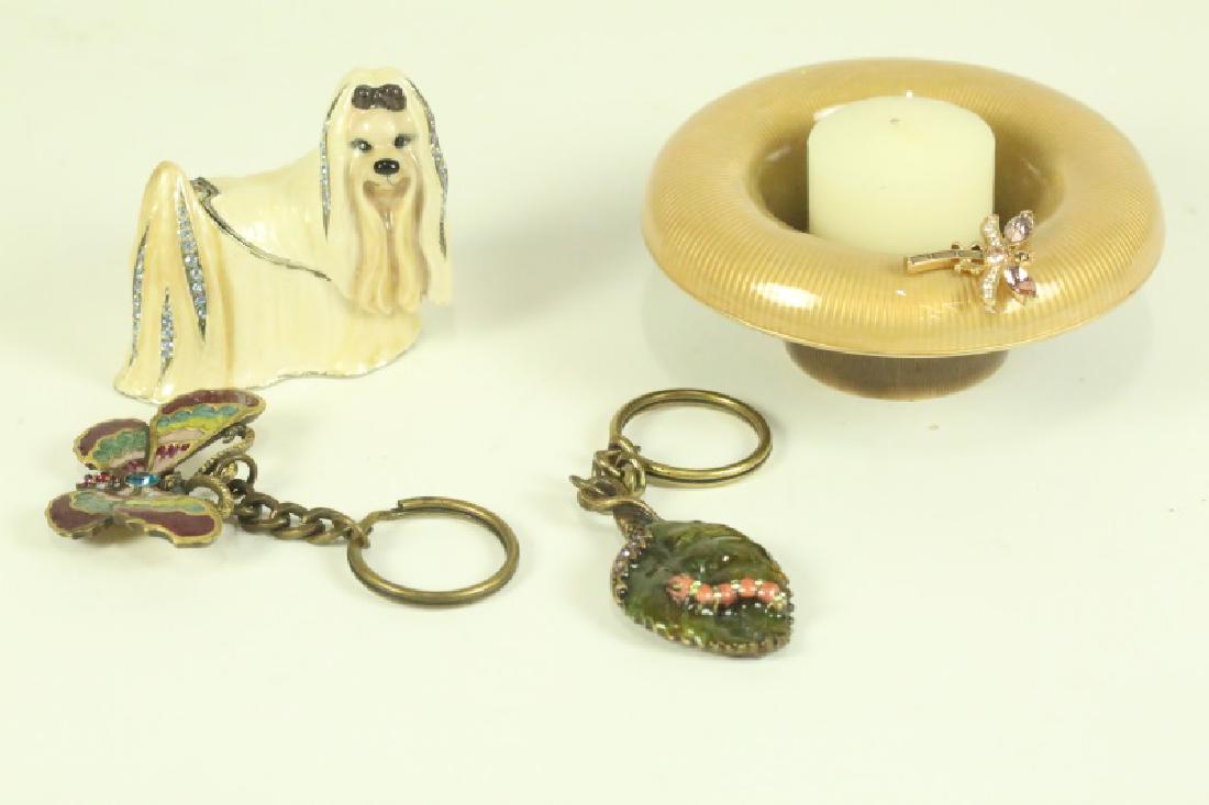 LOT OF JAY STRONGWATER KEYCHAINS, DOG AND CANDLE: LOT OF JAY STRONGWATER KEYCHAINS, DOG AND CANDLE. Height: 2 in. by Width: 3 in. by Depth: 1 1/2 in.