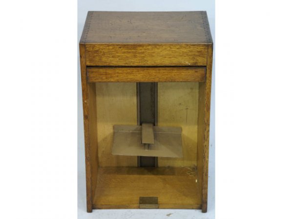 Box with tambor drawer. - 2