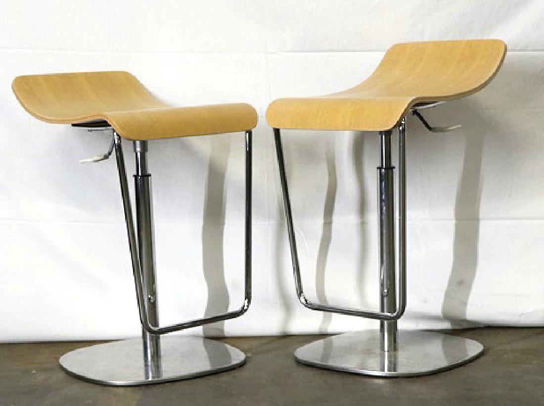 PAIR OF CONTEMPORY BAR STOOLS: PAIR OF BAR STOOLS Height: 25 in. by Width: 14.5 in. by Depth: 17