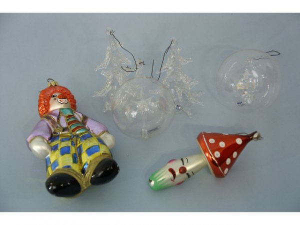 Box of assorted Christmas ornaments. - 4