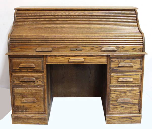 ROLL TOP DESK BY OAK CREST Jul 27, 2019 Lewis & Maese Antiques