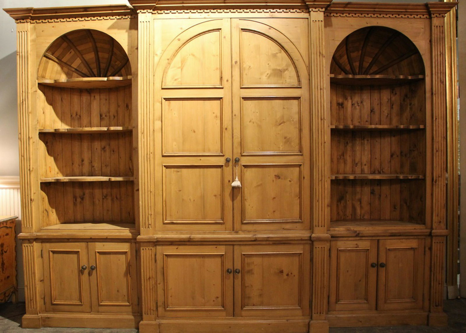 GEORGIAN STYLE PINE BREAKFRONT CABINET (1 of 2)