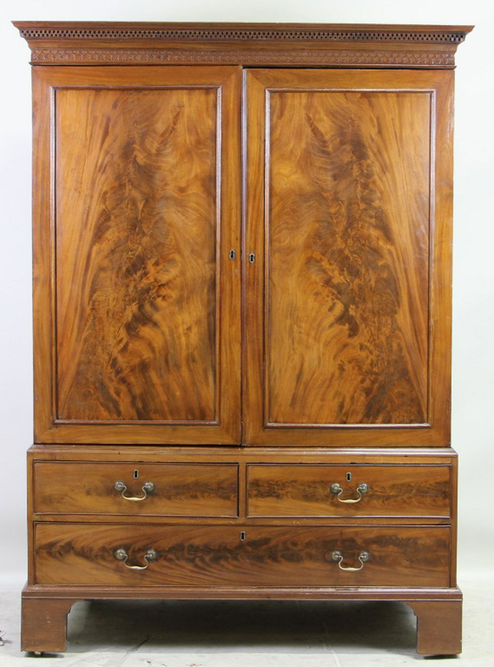 CIRCA 1840's GEORGIAN MAHOGANY LINEN PRESS (1 of 2)